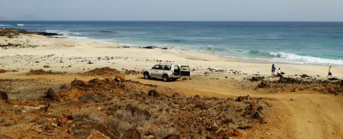 By four-wheel drive to secluded beaches on Sao Vicente, Cape Verde
